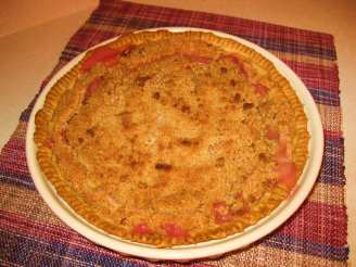 Sour Cream Rhubarb Crumb Pie