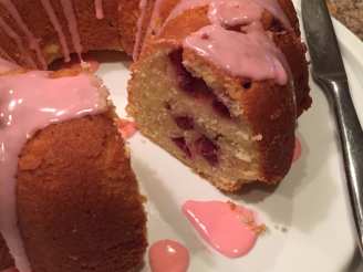 Paula Deen's Strawberry Pound Cake