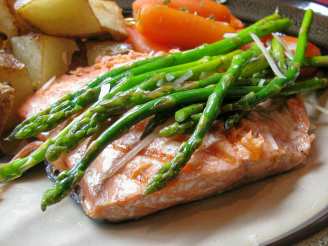 Grilled Garlic Asparagus and Salmon