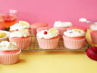 Scrumptious Strawberry Lemonade Cupcakes
