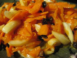 Moroccan Salad of Raw Grated Carrots/Citrus Cinnamon Dressing