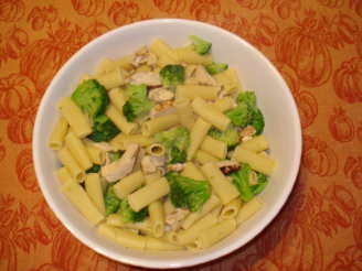 Broccoli Chicken Pesto Pasta