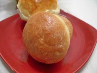 Angel's Rich and Buttery Pan Rolls (Bread Machine)
