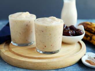Spiced Date Smoothie