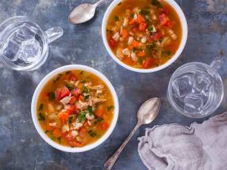 Slow Cooker Chicken, Tomato and White Bean Soup