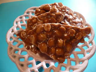Sweet & Savory Microwave Peanut Brittle With Cinnamon