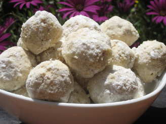 Tropical Hawaiian Snowballs (Hawaiian-Style Russian Tea Cookies)