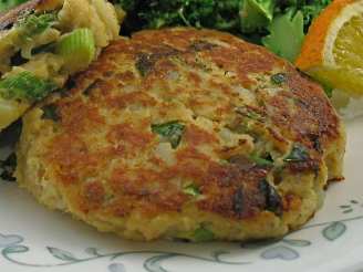 Salmon Cakes - Canadian Living