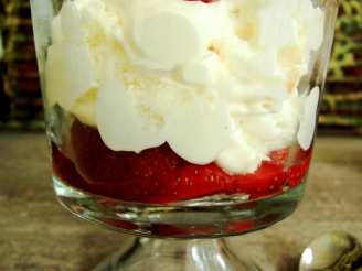 Amaretto Strawberry Trifle