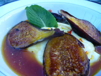 Saffron Scented Fresh Figs With Cinnamon and Honey