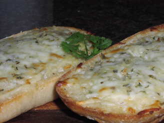 Quick & Easy Italian Cheese Bread