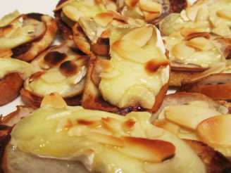 Alouette Baby Brie Toasts With Pear and Chocolate Wine Sauce