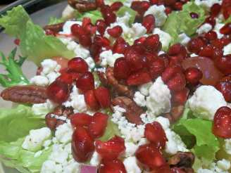 Holiday Pomegranate, Pear, and Grape Salad With Candied Pecans