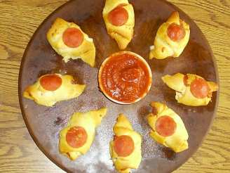 Pepperoni and Cheese Crescent Roll-ups