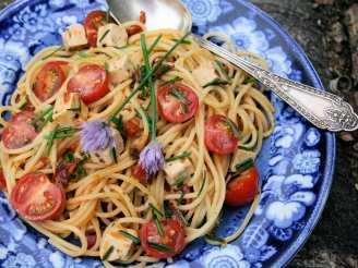 Spaghetti Salad With Tomatoes, Feta and Pesto Sauce (Can Be Gf)