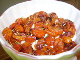 Oven-Baked Balsamic Cherry Tomatoes With Rosemary