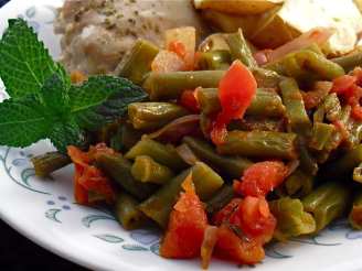 Fashoulakia (Greek Green Bean Side Dish)