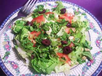 Greek Summer Salad (Anamikti Salata)