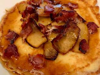 Bacon and Apple Pancakes (Pannekoeken)