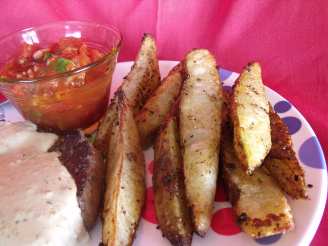 Spicy Potato Wedges With Chili Dip