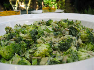 Raw Vegan Broccoli Salad