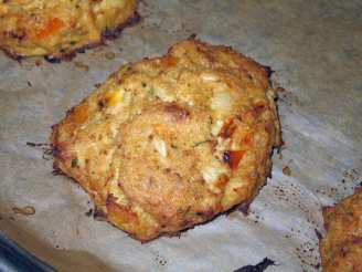 Southern Crab Cakes With Remoulade Dipping Sauce