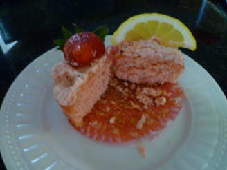 Strawberry Lemonade / (Virgin) Daquiri Cupcakes