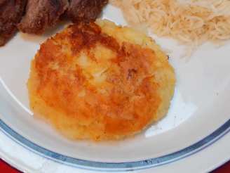 Llapingachos (Potato Cakes Stuffed With Cheese)