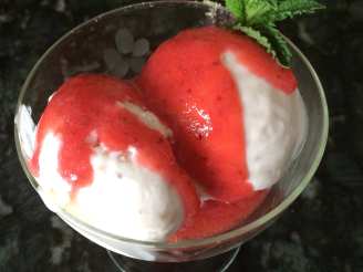 Jeni's Splendid Roasted Strawberry and Buttermilk Ice Cream