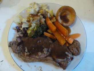 Pan Fried Beef, Mash Potatoes and Vegetables