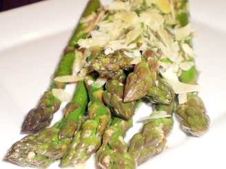 Asparagus With Garlic Butter and Parmesan Cheese