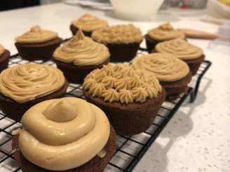 Sticky Date Cupcakes With Caramel Icing