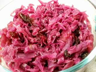 Red Cabbage Salad With Apples, Raisins & Honey Dressing