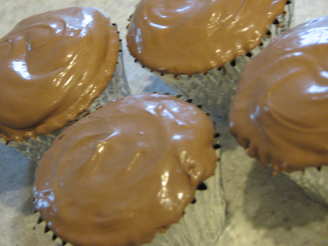Stuffed Chocolate Cloud Cupcakes