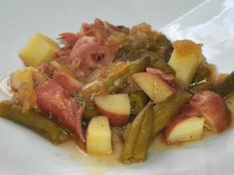 Country Style Green Beans With Red Potatoes