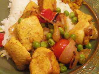 Quick Chicken Curry With Tomatoes and Peas