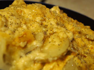 Creamy AuGratin Potatoes {Crockpot}