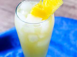 Ginger and Pineapple Spritzer