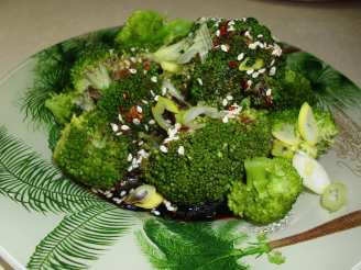 WW Broccoli With Spicy Honey-Sesame Sauce