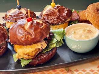 Bacon Cheddar Sliders With Spicy Chipotle Sauce