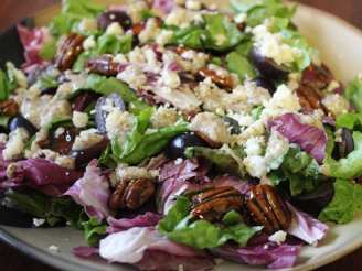 Red Leaf Salad With Candied Walnuts and Grapes