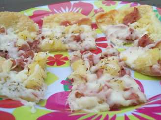 Hawaiian Pizza Appetizers (Puff Pastry)