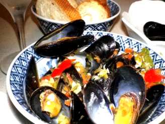 Mussels with Chili, Garlic and Basil