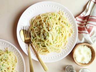 Spaghetti with Zucchini and Garlic