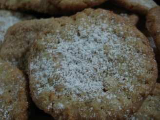 Thin and Crisp Powdered Oatmeal Cookies