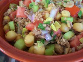 Quick and Simple Tuna and Garbanzo Salad