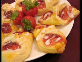 Strawberry Kolache Cookies