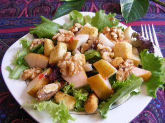 Mixed Greens With Caramelized Pears and Walnuts