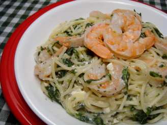 Mediterranean Fettuccine With Shrimp and Spinach