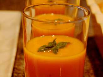 Chilled Cantaloupe Peach Soup with Ginger & Mint